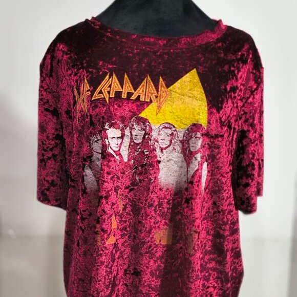 2017 Bludgeon Riffola Limited Def Leppard Concert Tee Burgundy Velour 3 X - Picture 1 of 8